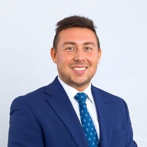 Meet your Posher, Beau